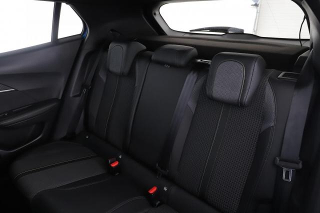 Peugeot 2008 image 7