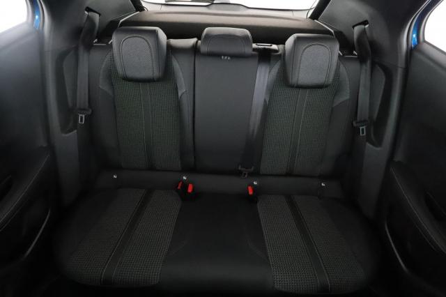 Peugeot 2008 image 2