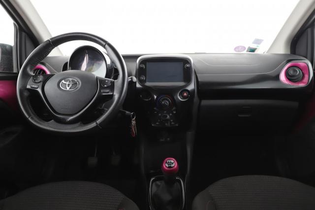 Toyota Aygo image 8