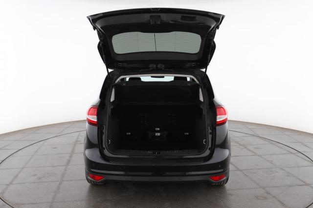Ford C-Max image 8