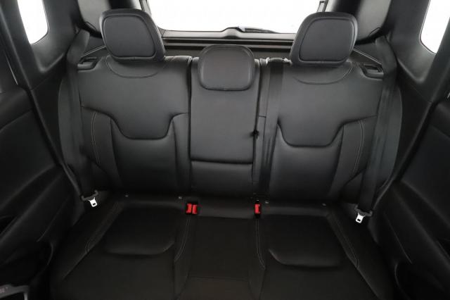 Jeep Renegade image 6