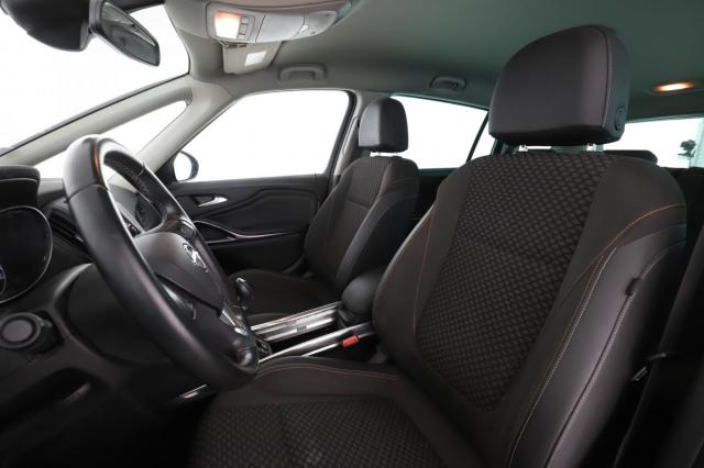 Opel Zafira image 2