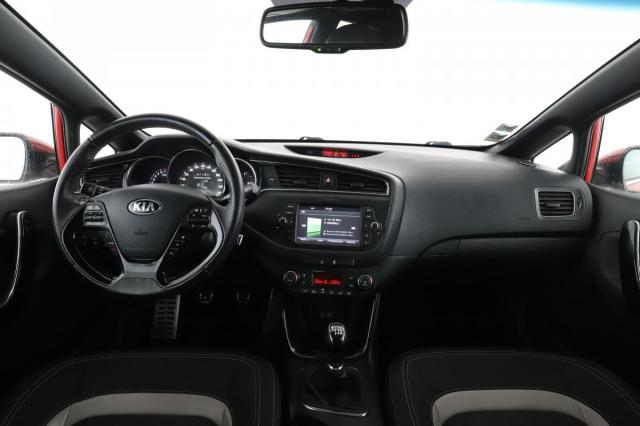 Kia Pro_cee'D image 2