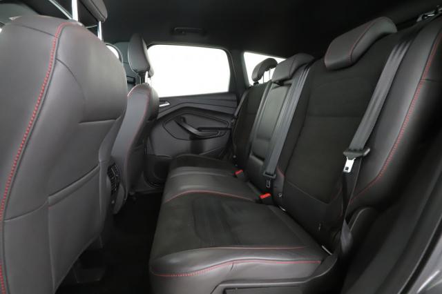 Ford Kuga image 5