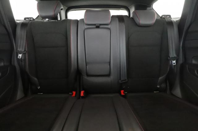 Ford Kuga image 6