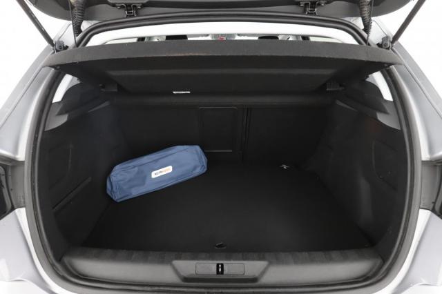 Peugeot 308 image 1