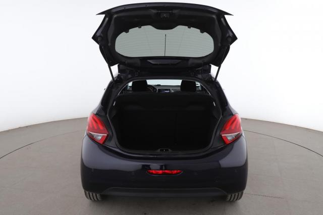Peugeot 208 image 5