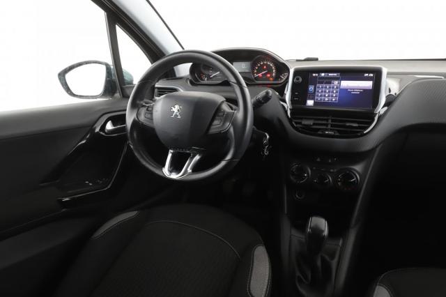 Peugeot 208 image 4