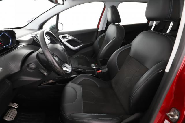 Peugeot 2008 image 8