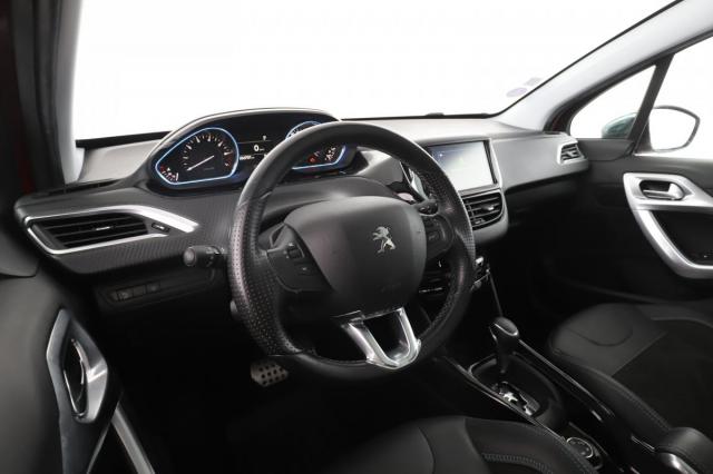 Peugeot 2008 image 7