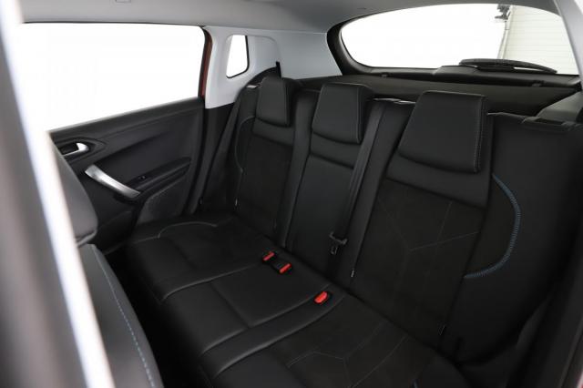 Peugeot 2008 image 3