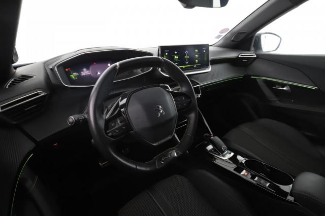 Peugeot 2008 image 6