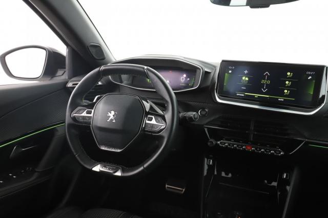 Peugeot 2008 image 8