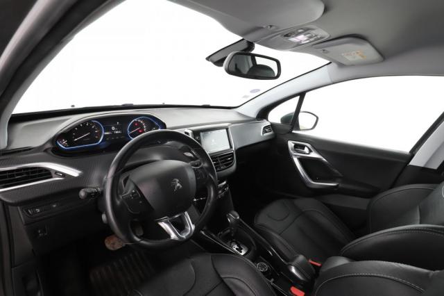 Peugeot 2008 image 6