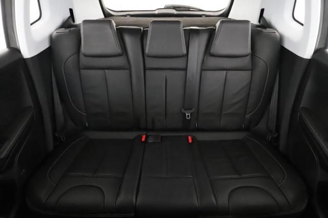 Peugeot 2008 image 1