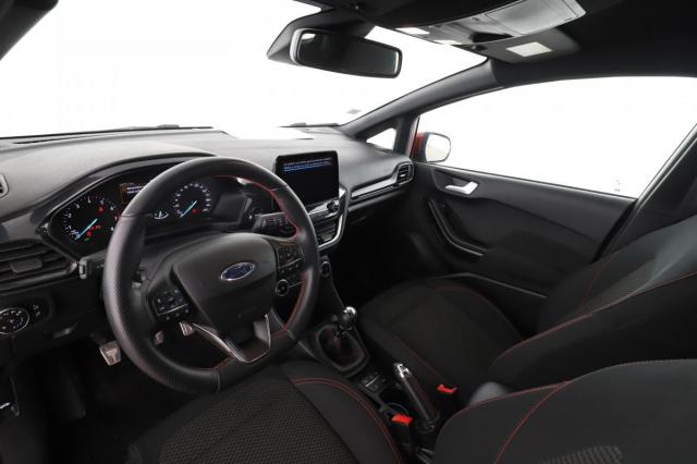 Ford Fiesta image 2