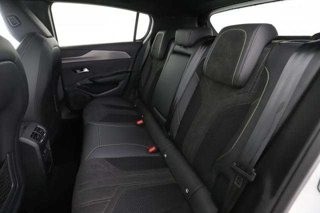 Peugeot 308 image 2