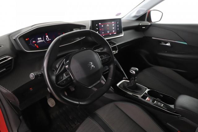 Peugeot 208 image 1
