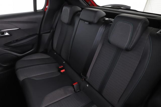 Peugeot 208 image 8