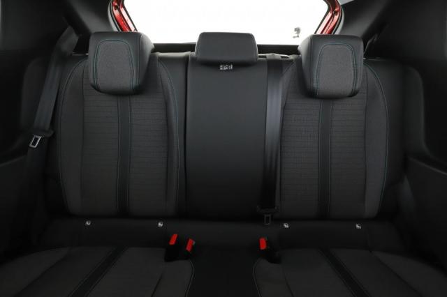 Peugeot 208 image 6