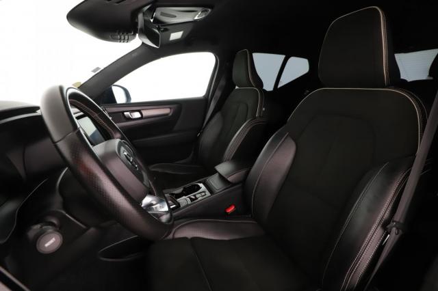 Volvo Xc40 image 8