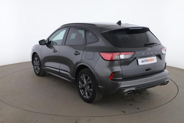 Ford Kuga image 6