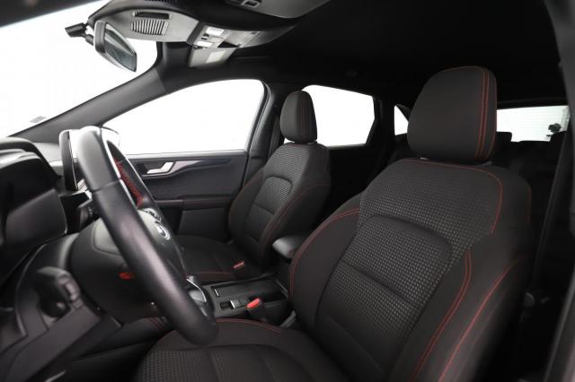 Ford Kuga image 2