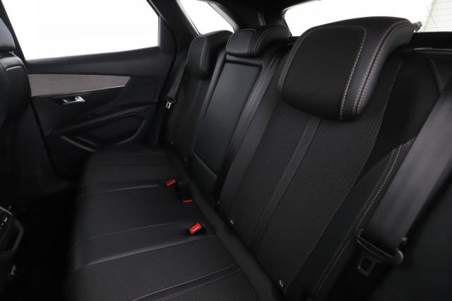 Peugeot 3008 image 4