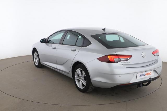 Opel Insignia image 1