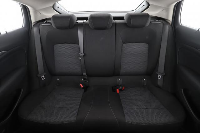 Opel Insignia image 2
