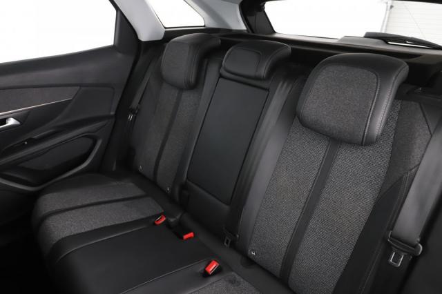 Peugeot 3008 image 1