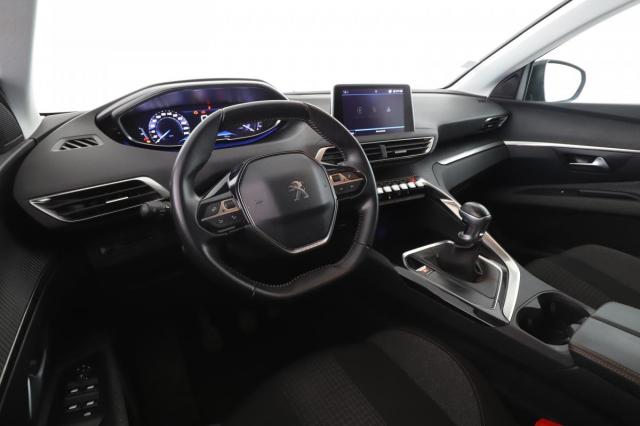 Peugeot 3008 image 8