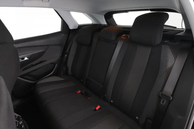 Peugeot 3008 image 6