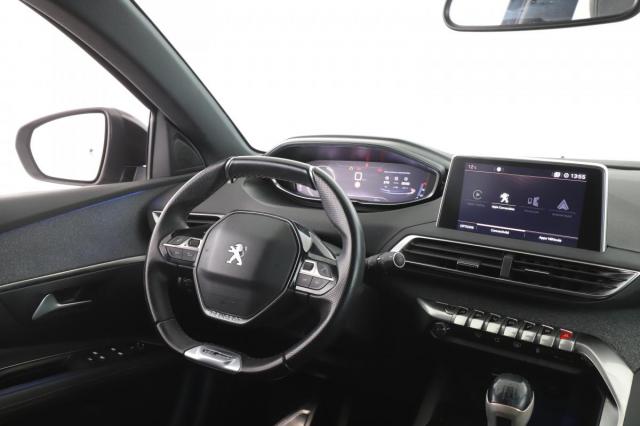 Peugeot 3008 image 2