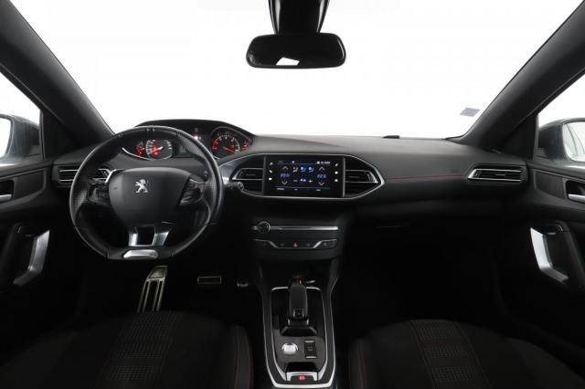 Peugeot 308 image 2