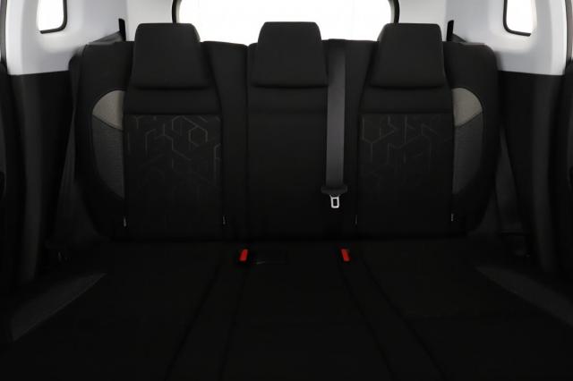 Peugeot 2008 image 1
