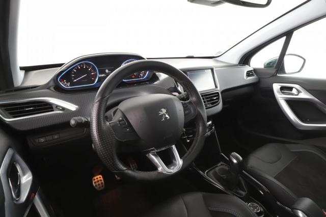 Peugeot 2008 image 1