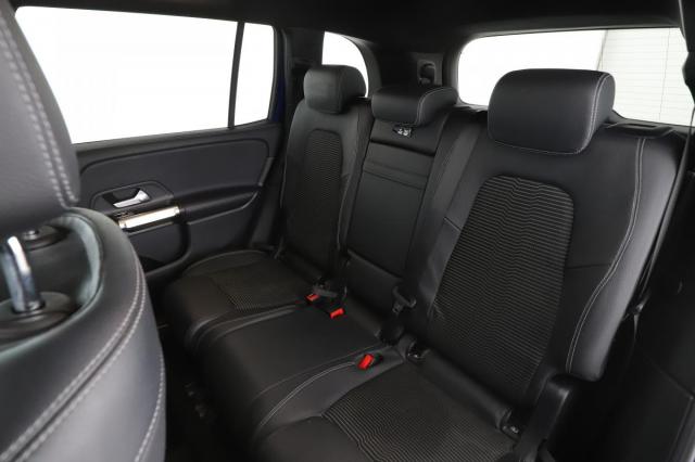 Mercedes Benz Glb image 3