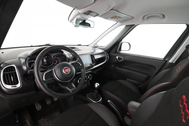 Fiat 500l image 8