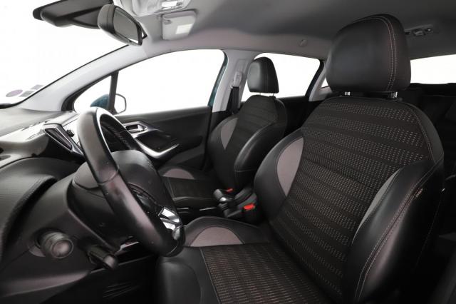 Peugeot 2008 image 6