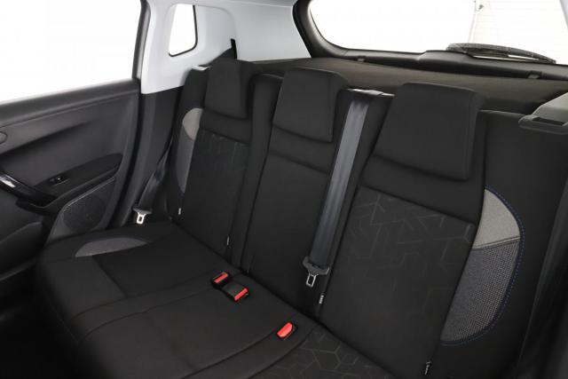 Peugeot 2008 image 5