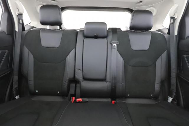Ford Edge image 7