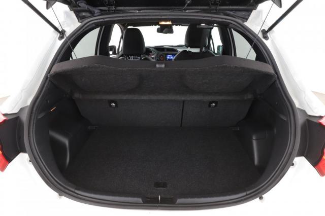 Toyota Yaris image 9
