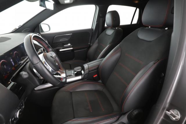 Mercedes Benz Gla image 4