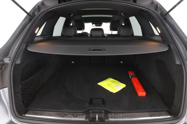 Mercedes Benz Glc image 4