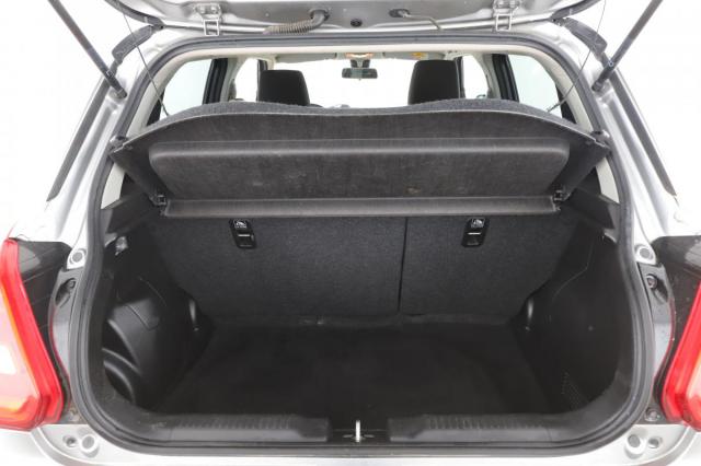 Suzuki Swift image 2