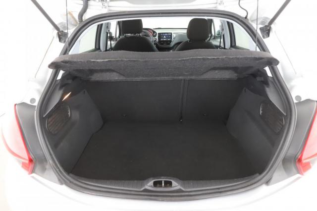 Peugeot 208 image 5
