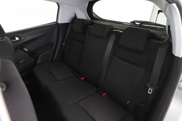 Peugeot 208 image 3