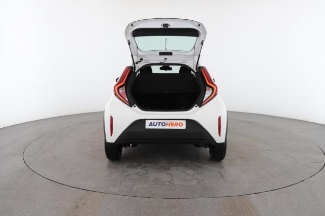 Toyota Aygo X image 1