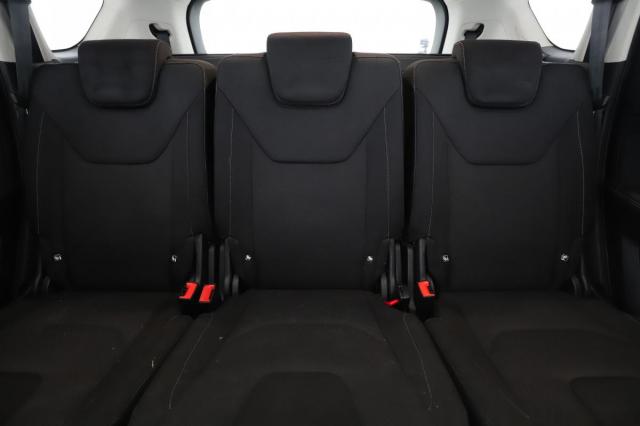 Ford S-Max image 1
